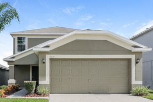 7614 Maroon Peak Dr in Ruskin, FL - Building Photo