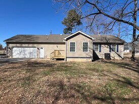 4001 McColley Rd in Milford, DE - Building Photo