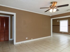 1133 S Academy Ave in Tyler, TX - Building Photo - Building Photo