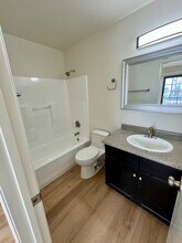 5104-5112 Cape May Pl in San Diego, CA - Building Photo - Building Photo