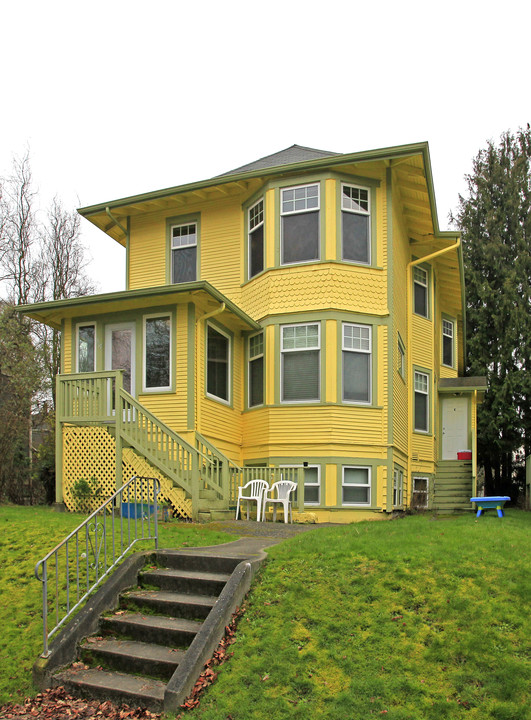 317 17th Ave E in Seattle, WA - Building Photo