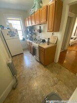 157 Summer St, Unit 1R in Somerville, MA - Building Photo