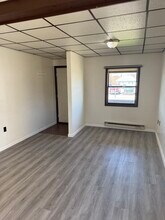 225 E Orvis St, Unit Unit 1 in Massena, NY - Foto de edificio - Building Photo