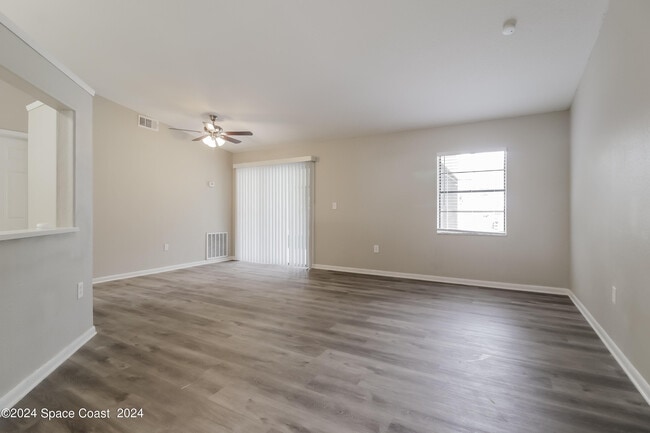 7000 Kaylor Ave in Cocoa, FL - Building Photo - Building Photo
