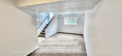 6710 N 78th Ter in Omaha, NE - Building Photo - Building Photo