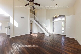 6887 W Via Del Sol Dr in Glendale, AZ - Building Photo - Building Photo