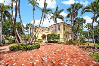 115 18th St in Belleair Beach, FL - Building Photo - Building Photo