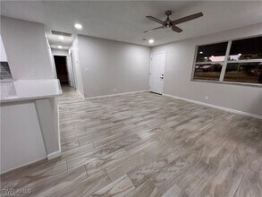 1310 Jeronimo Dr in Naples, FL - Building Photo - Building Photo