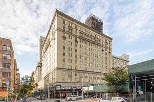 St George Towers in Brooklyn, NY - Building Photo