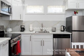 527 Pettis Ave in Mountain View, CA - Building Photo - Building Photo