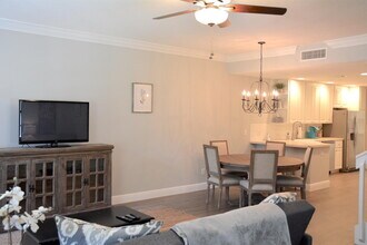 3384 W Community Dr in Jupiter, FL - Building Photo - Building Photo