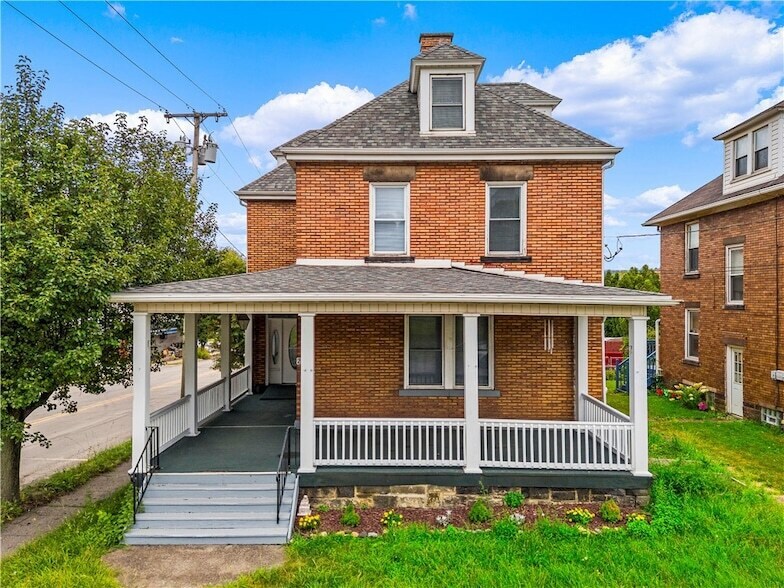 2501 2nd Ave in Koppel, PA - Foto de edificio