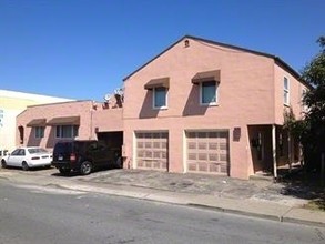 549-573 E San Bruno Ave in San Bruno, CA - Building Photo - Building Photo