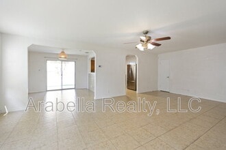 335 Cedron Chase in San Antonio, TX - Building Photo - Building Photo
