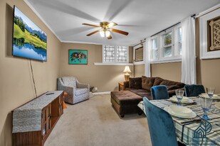 664 Auburn Ave in Buffalo, NY - Building Photo