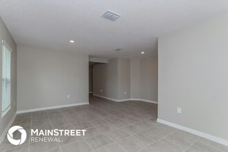 333 Daffodil Ln in Poinciana, FL - Foto de edificio - Building Photo