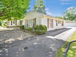 6174 Evanston Ave in Indianapolis, IN - Building Photo - Building Photo