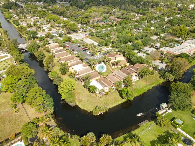 Timbercreek in Royal Palm Beach, FL - Building Photo - Building Photo