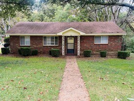 320 Green Ridge Rd in Montgomery, AL - Building Photo