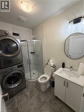 460 Provident Wy in Hamilton, ON - Building Photo - Building Photo