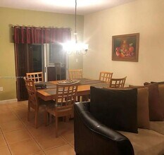 4143 NE 9th St in Homestead, FL - Building Photo - Building Photo