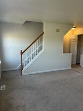 2818 Woodmont Dr in York, PA - Building Photo - Building Photo