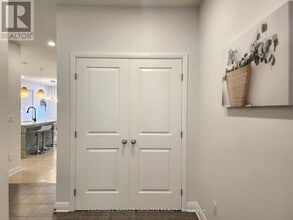 22 Stanhope Ct in Ottawa, ON - Building Photo - Building Photo