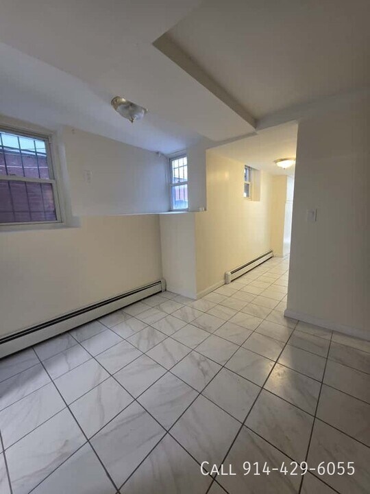 149 Waverly St in Yonkers, NY - Building Photo