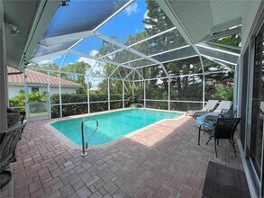 4105 Hearthstone Dr in Sarasota, FL - Building Photo - Building Photo