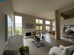 1986 Fair Ridge Ct in Walnut Creek, CA - Building Photo - Building Photo