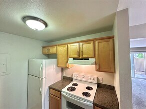 6105 N 16th St in Tacoma, WA - Building Photo - Building Photo