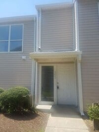 3847 Staffordshire Ln