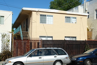 6389 Dana St in Oakland, CA - Building Photo - Building Photo