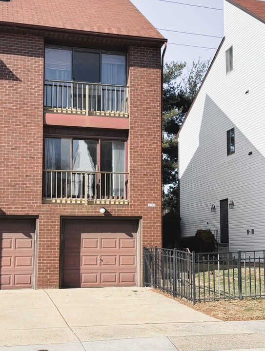 9542 James St, Unit A in Philadelphia, PA - Building Photo