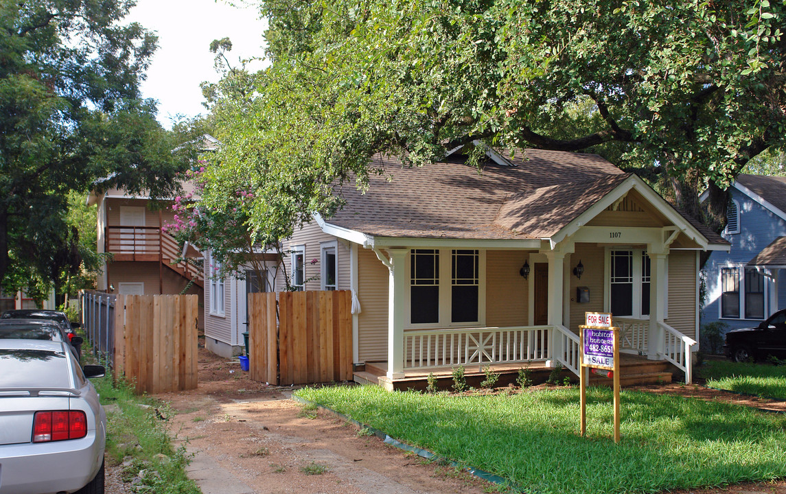 1107 22 1/2 St in Austin, TX - Building Photo