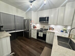 351 Club Cir, Unit 103 in Boca Raton, FL - Foto de edificio - Building Photo