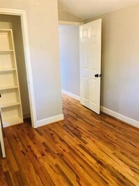 734 McDaniel St photo'