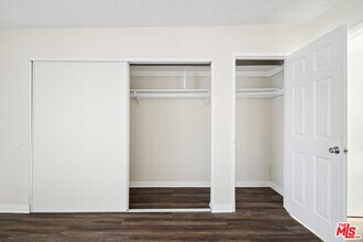 8924 Van Nuys Blvd in Los Angeles, CA - Building Photo - Building Photo