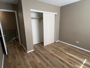2664 Woodview Ct in Waukegan, IL - Building Photo - Building Photo