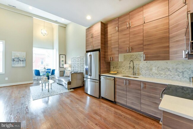 3 S St NW in Washington, DC - Foto de edificio - Building Photo