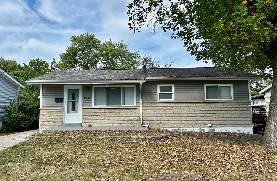 1025 Boone St in Florissant, MO - Building Photo