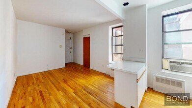 415 E 73rd St in New York, NY - Building Photo - Building Photo