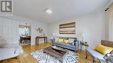 35 Aitken Cir in Markham, ON - Building Photo - Building Photo