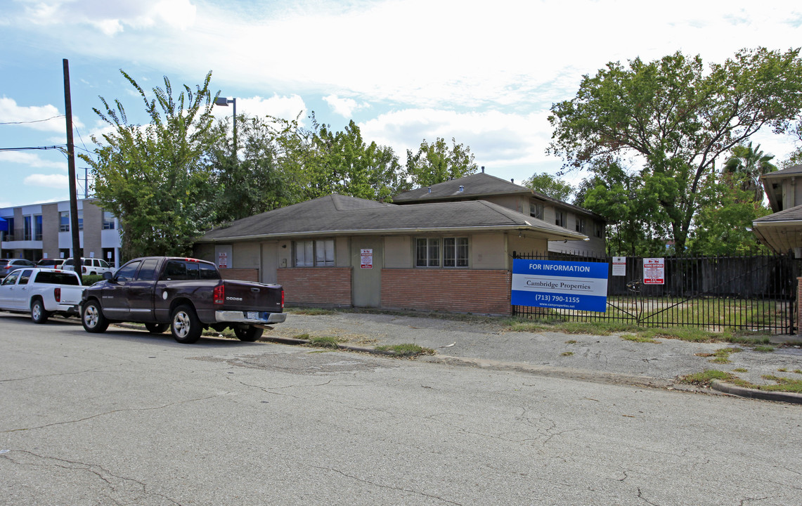 1014-1018 Earle St in Houston, TX - Building Photo