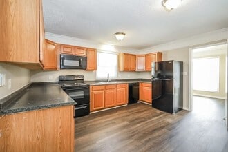 4629 Dawnwood Dr in Charlotte, NC - Building Photo - Building Photo