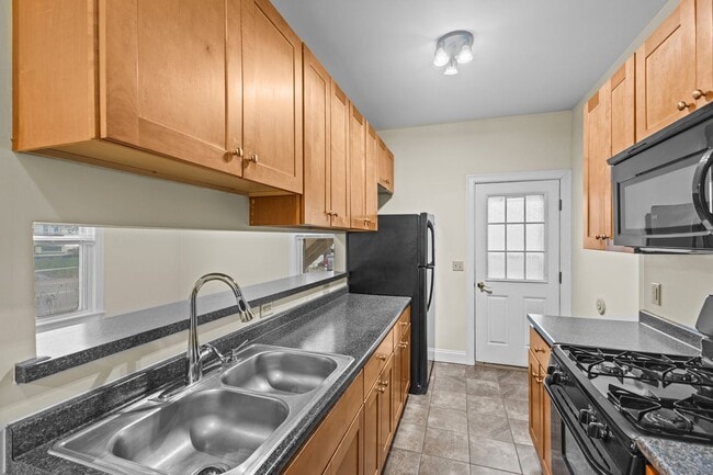 137 Park St in Burlington, VT - Foto de edificio - Building Photo