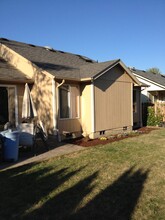 5662 SW Redtop Pl in Corvallis, OR - Building Photo - Building Photo