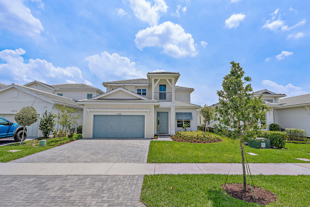 12480 Nautilus Cir in Palm Beach Gardens, FL - Building Photo