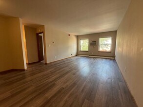 3069 Oakland in Milwaukee, WI - Foto de edificio - Interior Photo
