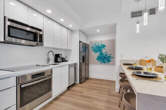 2602 E Hallandale Beach Blvd, Unit SI ID1227368P in Hallandale Beach, FL - Building Photo - Building Photo